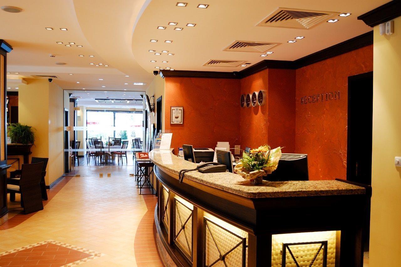Lion Sunny Beach Hotel Exterior photo