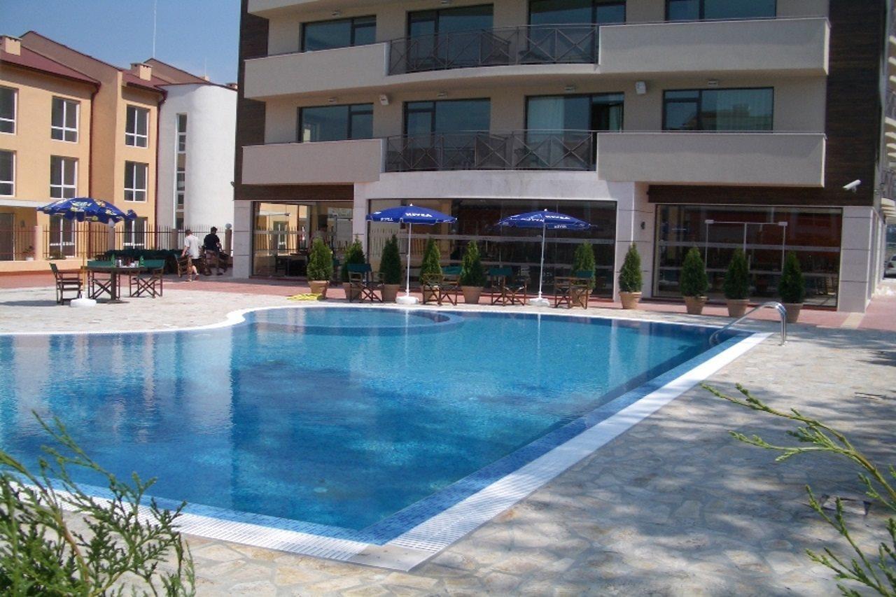 Lion Sunny Beach Hotel Exterior photo